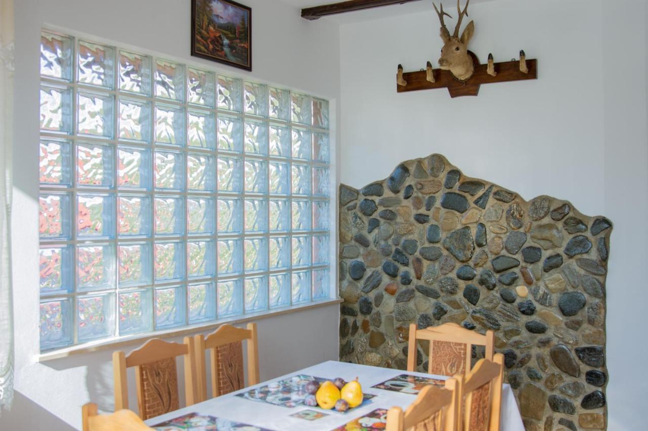 Casa Diana-Maria Apartment Curtea De Arges Exterior photo