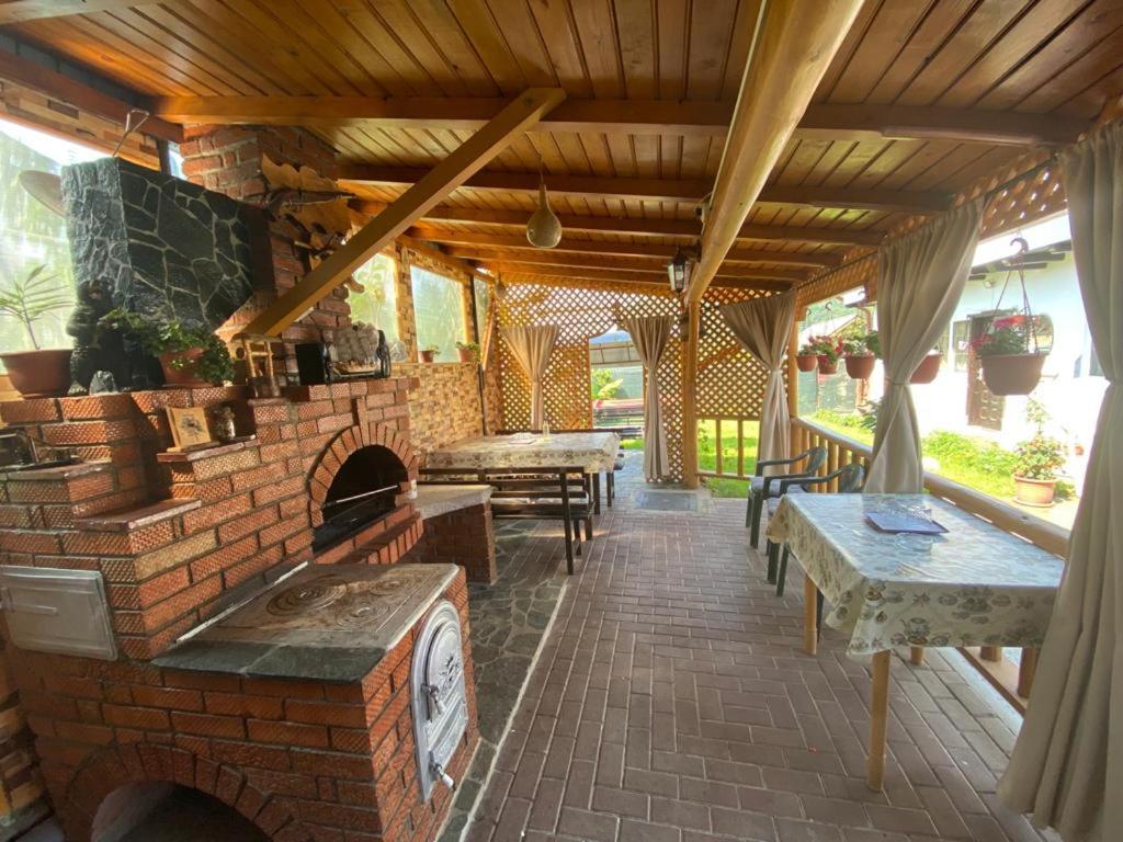 Casa Diana-Maria Apartment Curtea De Arges Exterior photo