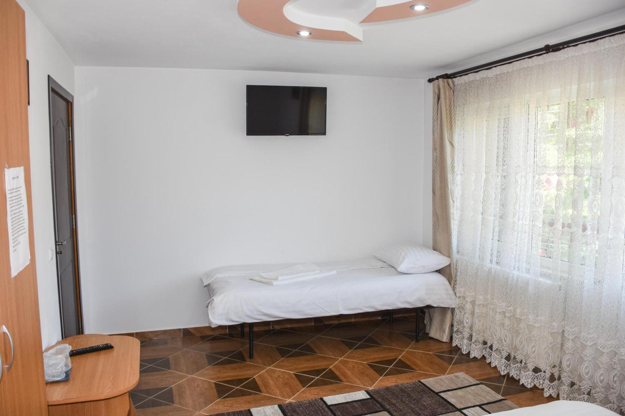 Casa Diana-Maria Apartment Curtea De Arges Exterior photo